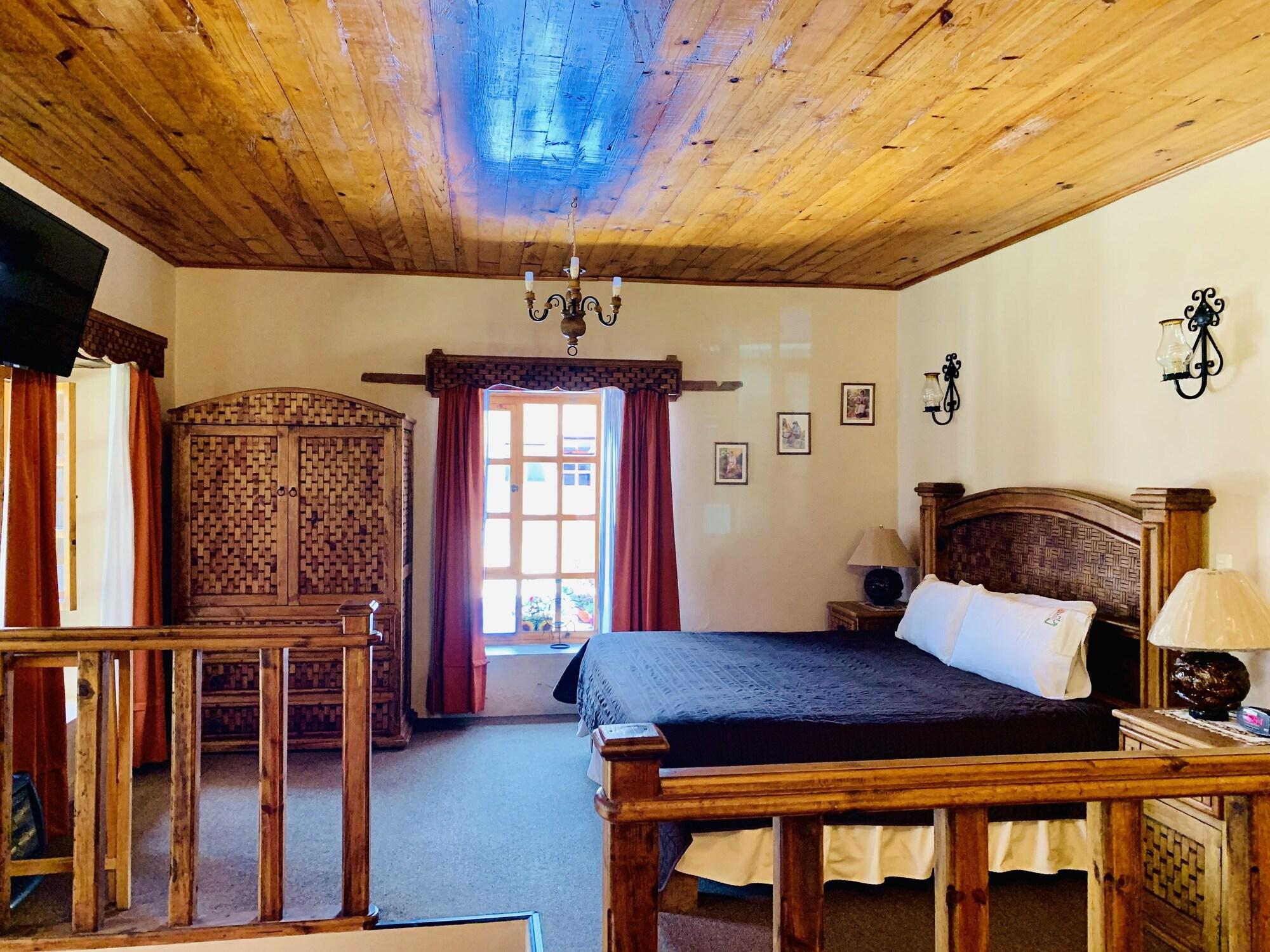 Hotel La Casa De Mama Сан-Кристобаль-де-Ла-Касас Экстерьер фото