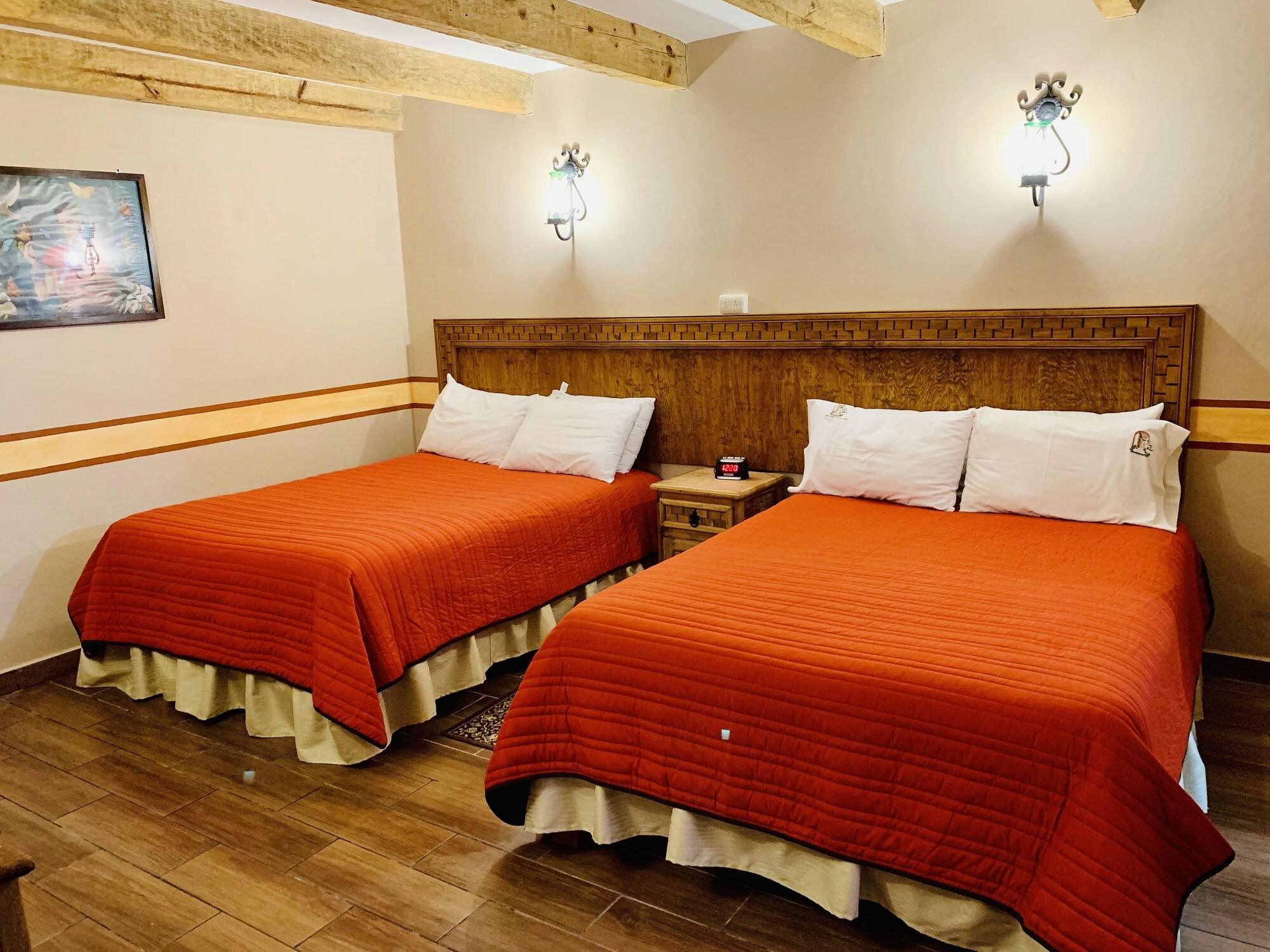 Hotel La Casa De Mama Сан-Кристобаль-де-Ла-Касас Экстерьер фото