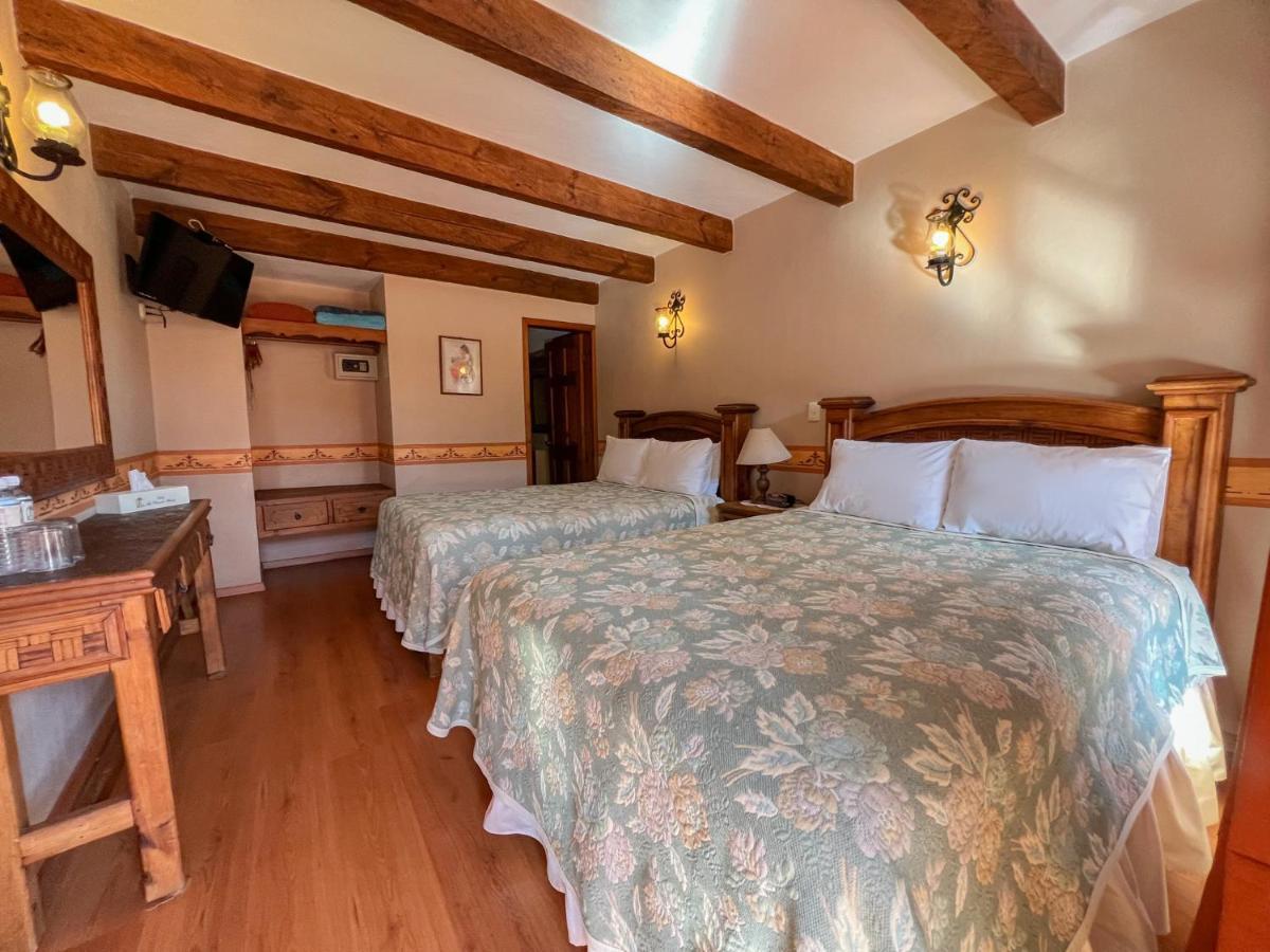 Hotel La Casa De Mama Сан-Кристобаль-де-Ла-Касас Экстерьер фото